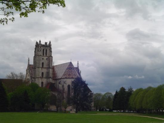 Vue du Côté Nord Est de l'église de Brou